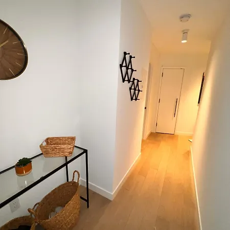 Hanover Living Apartment